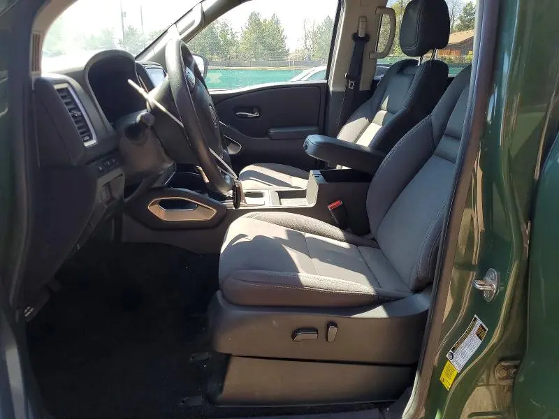 2022 NISSAN FRONTIER SV  