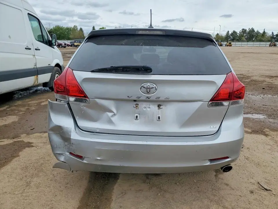 2015 TOYOTA VENZA LE  