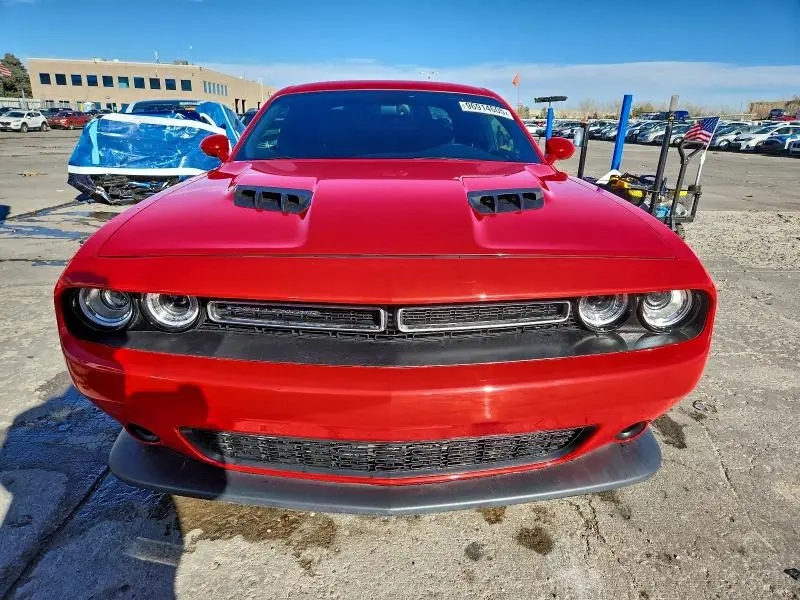 2016 DODGE CHALLENGER SXT  