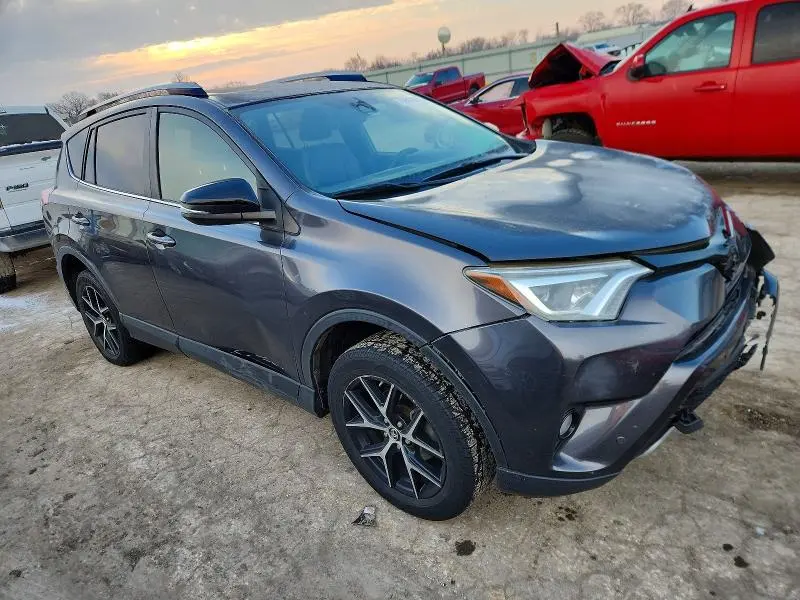 2017 TOYOTA RAV4 SE  