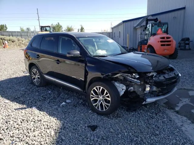 2017 MITSUBISHI OUTLANDER SE  
