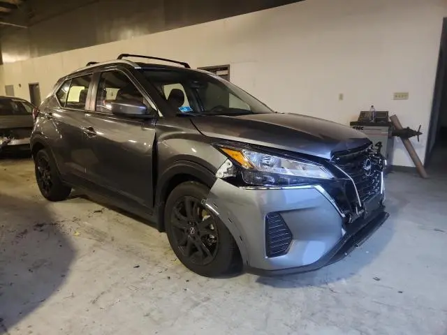 2024 NISSAN KICKS SV  