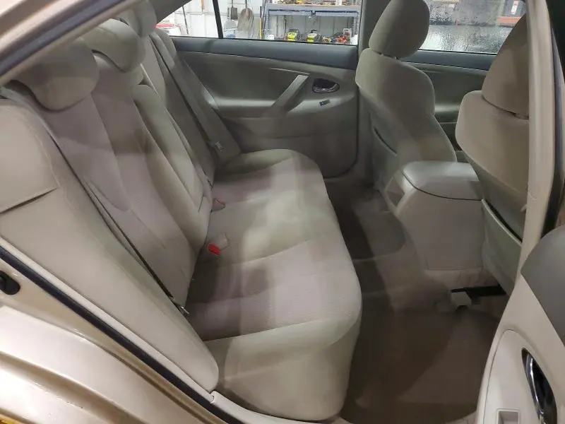 2010 TOYOTA CAMRY BASE  