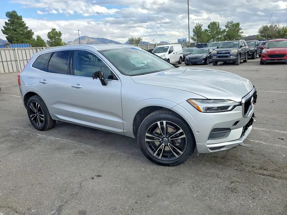 2019 VOLVO XC60 T5  