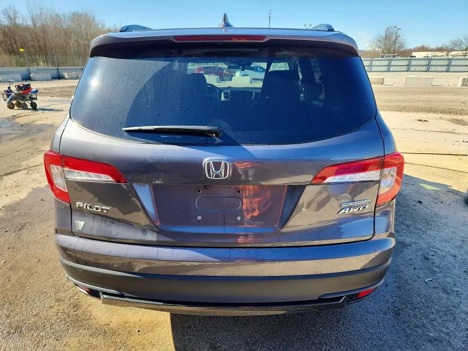 2022 HONDA PILOT SE  