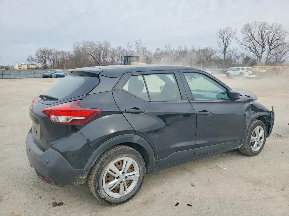 2020 NISSAN KICKS S  