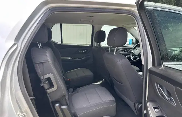2019 CHEVROLET TRAVERSE LT  