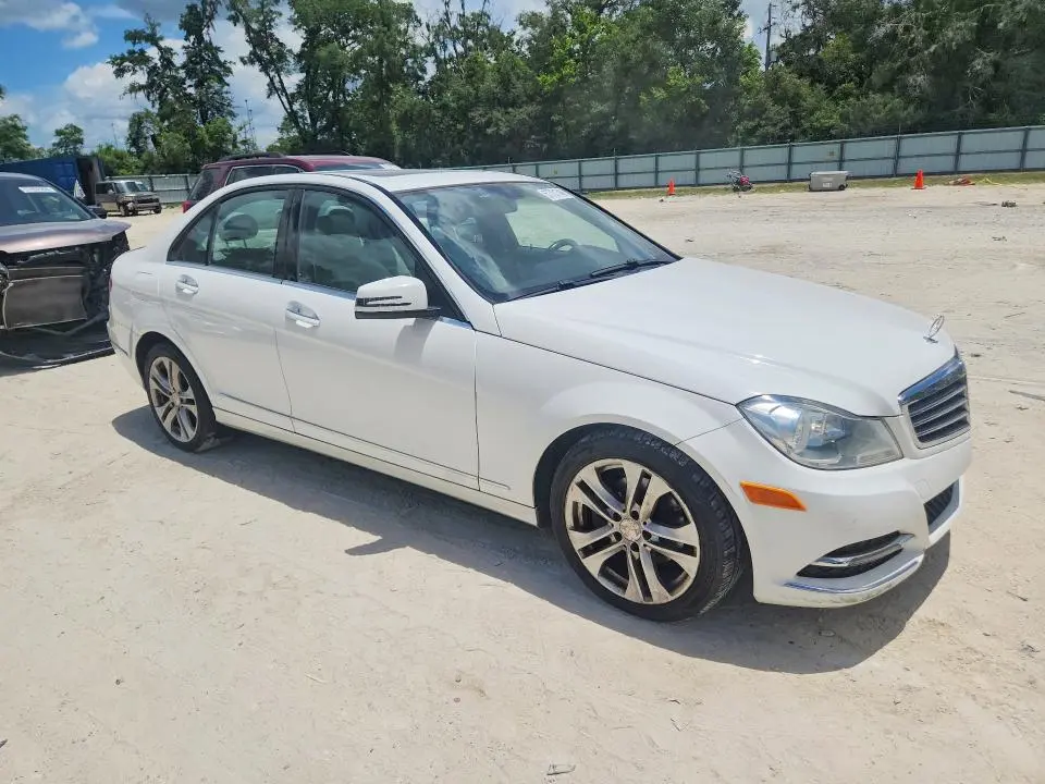 2013 MERCEDES-BENZ C 250  