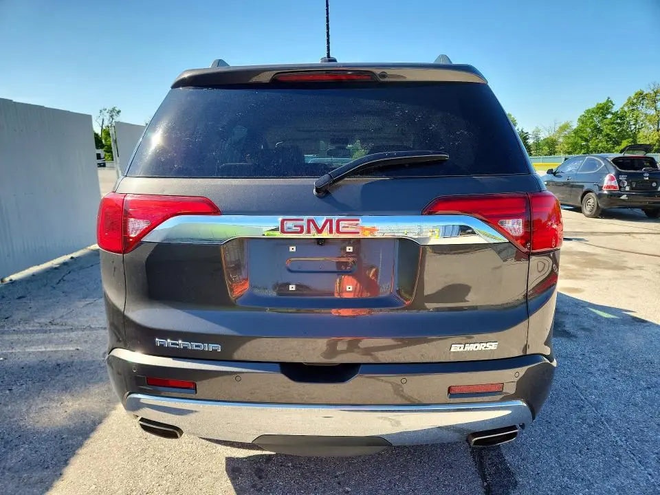 2019 GMC ACADIA DENALI  