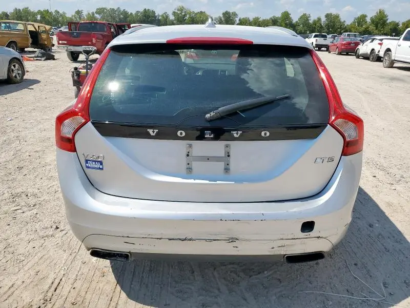 2016 VOLVO V60 T5 PREMIER  