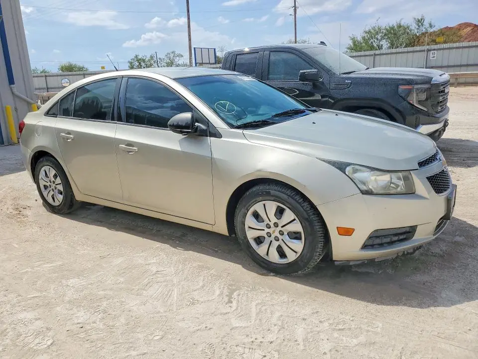 2013 CHEVROLET CRUZE LS  