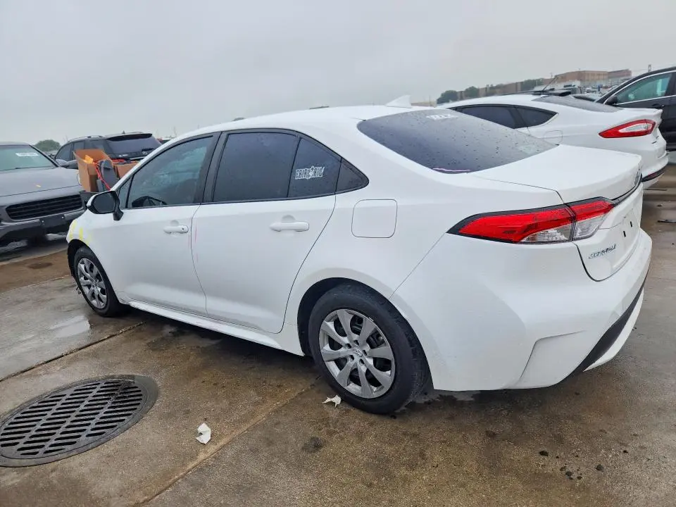 2022 TOYOTA COROLLA LE  
