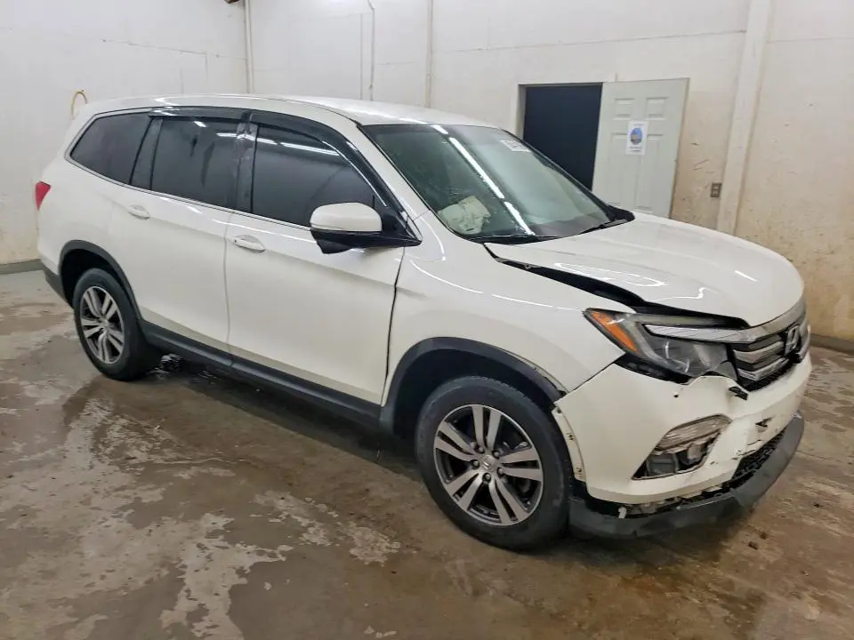 2017 HONDA PILOT EX  