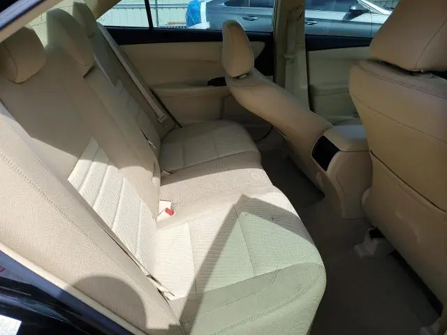 2016 TOYOTA CAMRY LE  