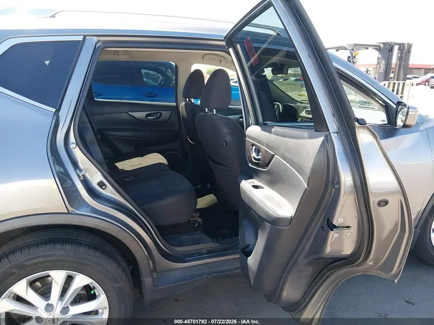 2016 NISSAN ROGUE SV