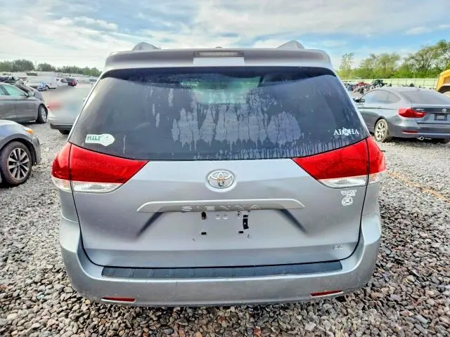 2011 TOYOTA SIENNA LE  
