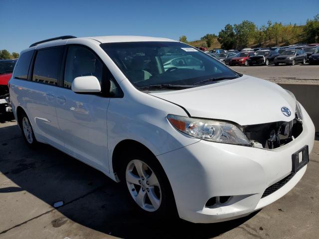 2015 TOYOTA SIENNA LE