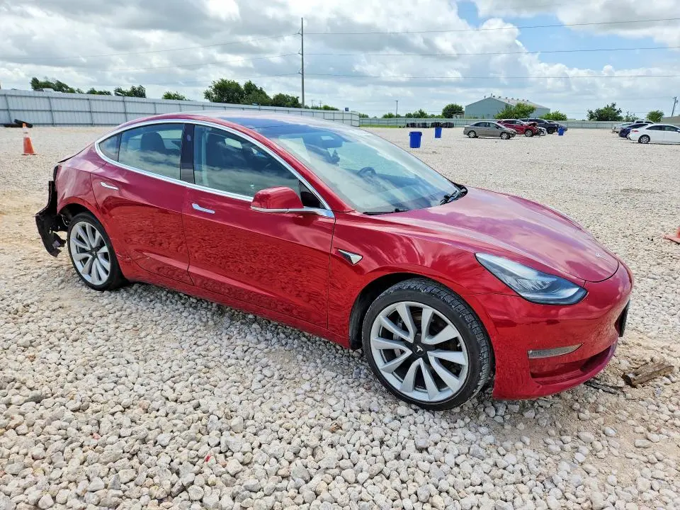 2018 TESLA MODEL 3   