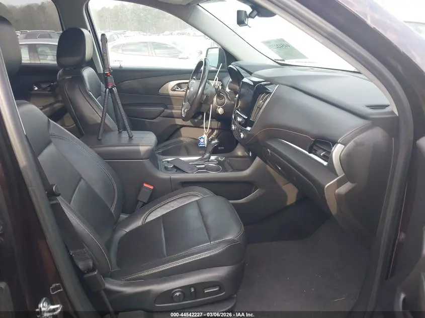 2020 CHEVROLET TRAVERSE FWD LT LEATHER