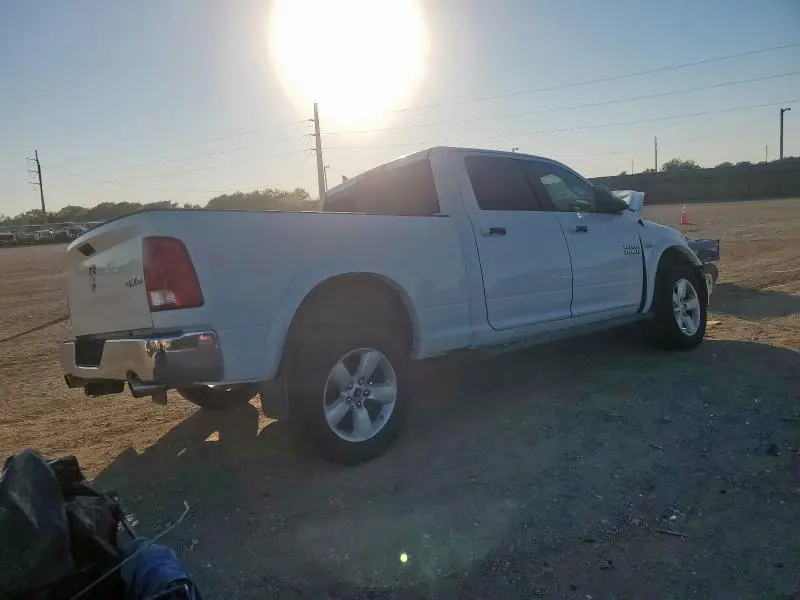 2018 RAM 1500 SLT  