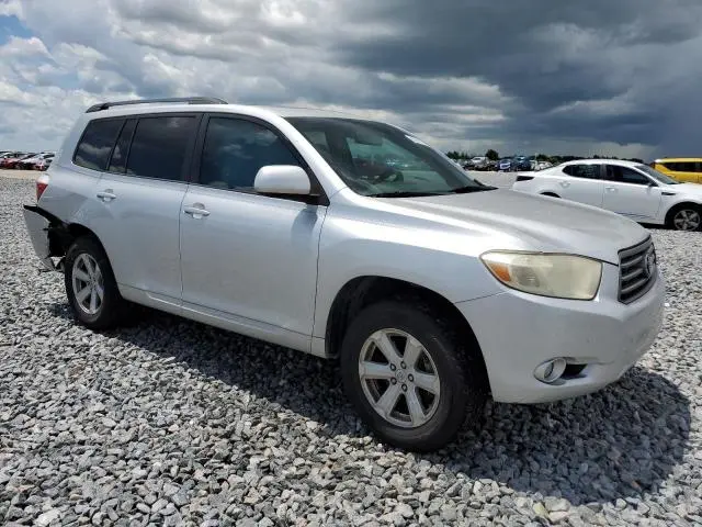 2010 TOYOTA HIGHLANDER SE  