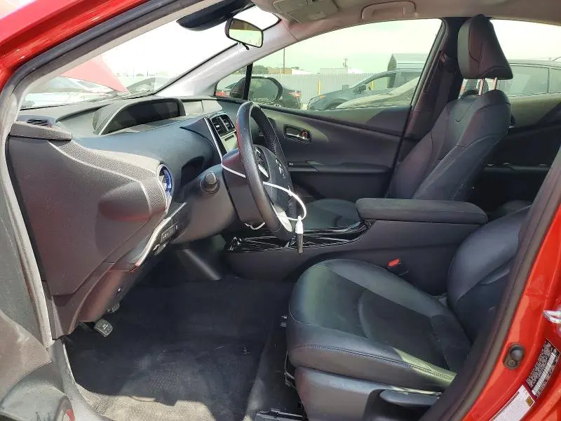 2017 TOYOTA PRIUS THREE TOURING  