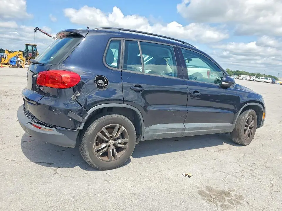 2016 VOLKSWAGEN TIGUAN S  