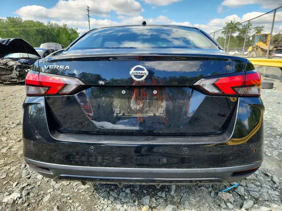 2020 NISSAN VERSA S  