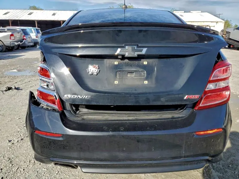 2019 CHEVROLET SONIC LT  