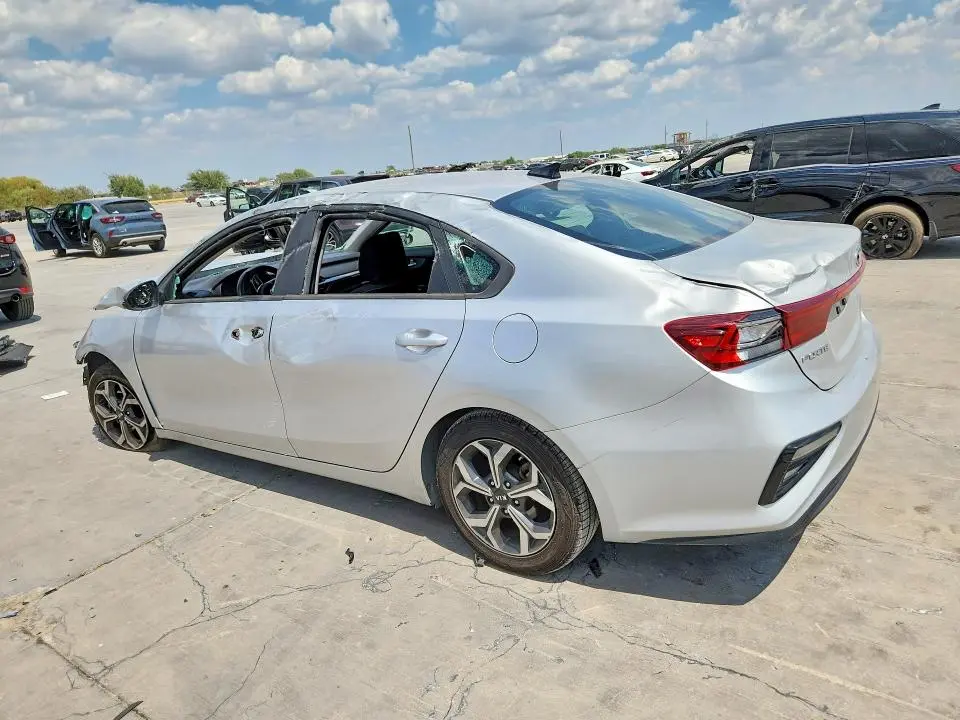 2021 KIA FORTE LXS  