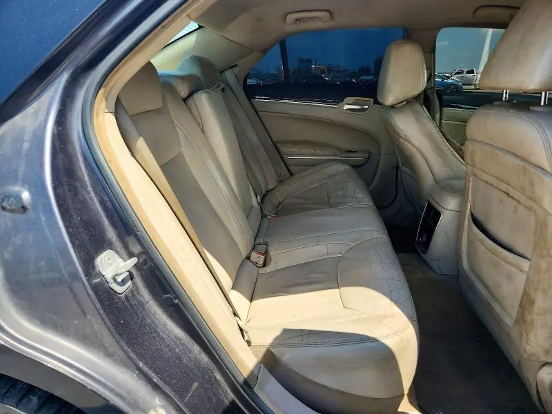 2013 CHRYSLER 300   