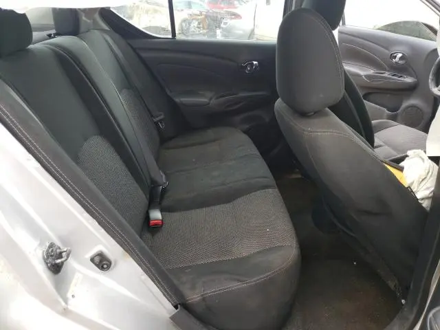 2017 NISSAN VERSA S