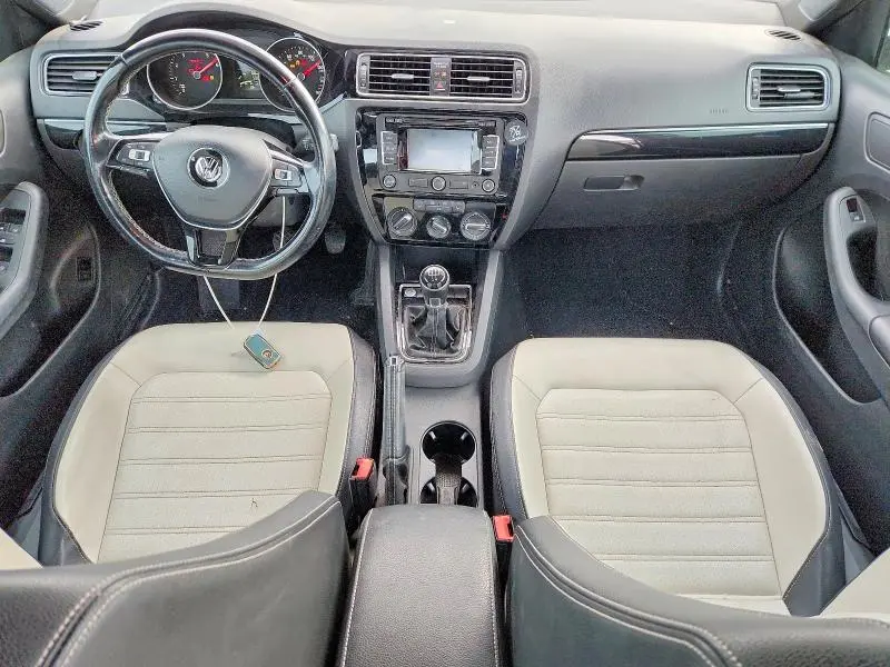 2015 VOLKSWAGEN JETTA SE  