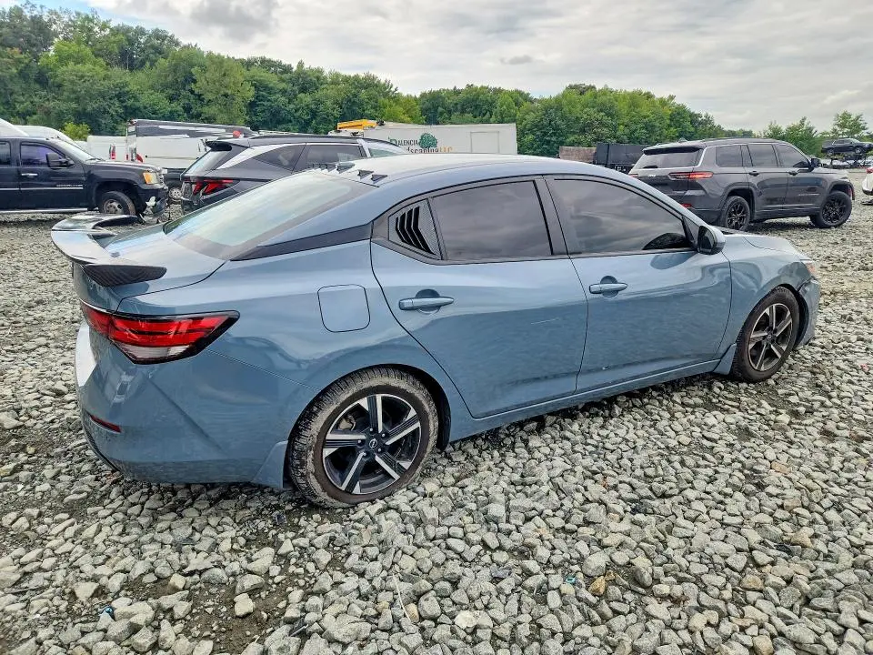 2024 NISSAN SENTRA SV  