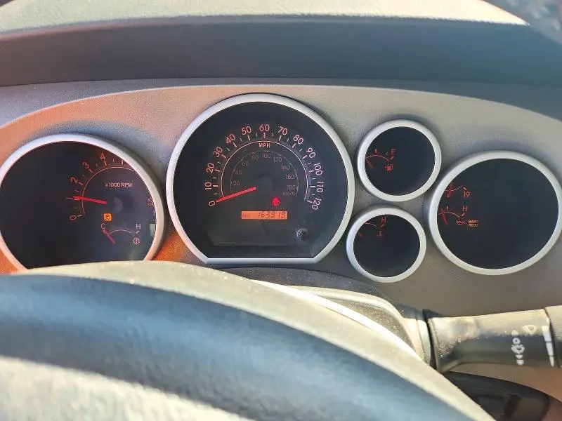 2011 TOYOTA TUNDRA CREWMAX SR5  