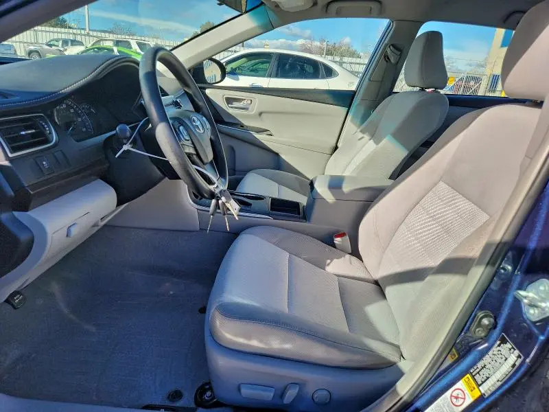 2015 TOYOTA CAMRY LE  