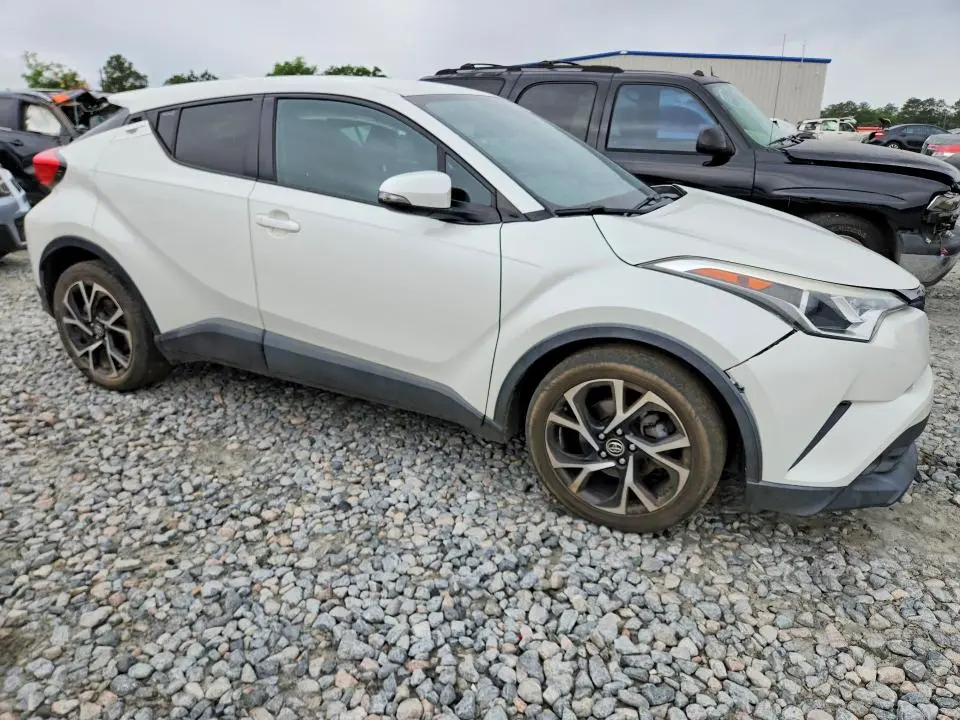 2018 TOYOTA C-HR XLE  