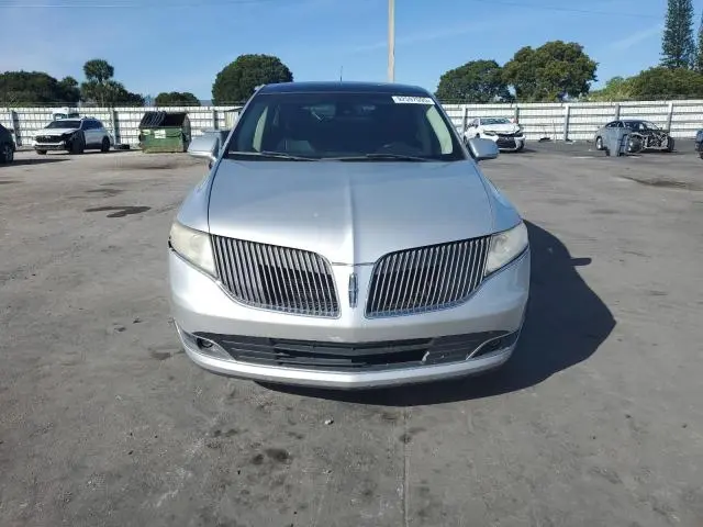 2013 LINCOLN MKT   