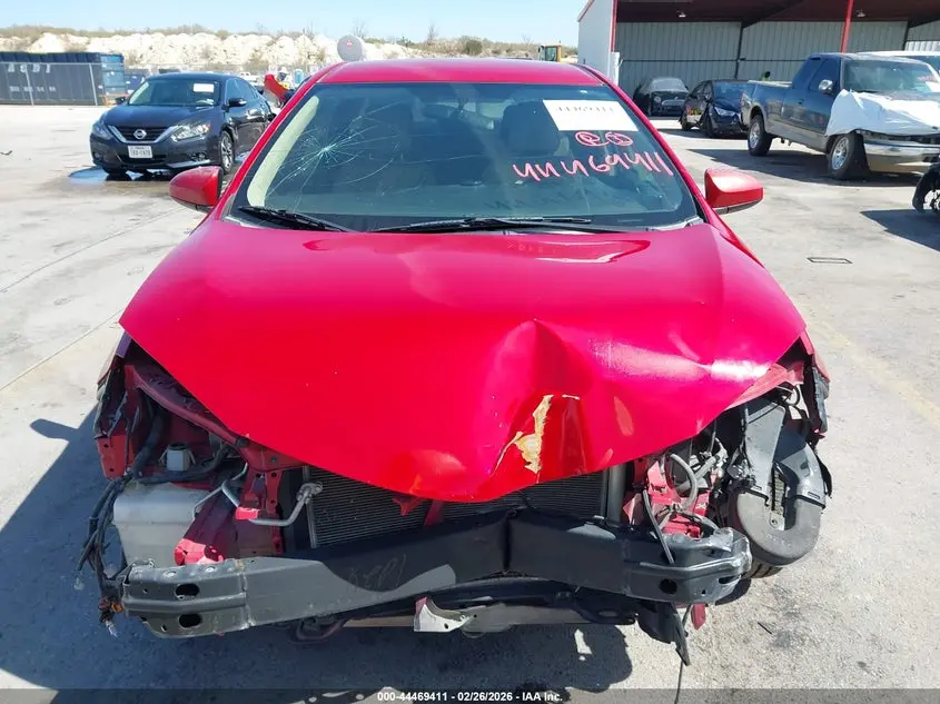 2015 TOYOTA COROLLA LE PLUS