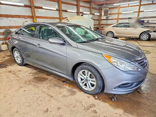 2014 HYUNDAI SONATA GLS  