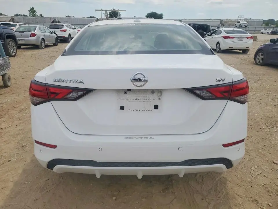 2021 NISSAN SENTRA SV  