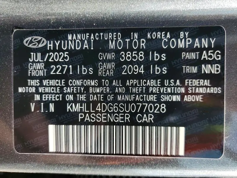2025 HYUNDAI ELANTRA SE  