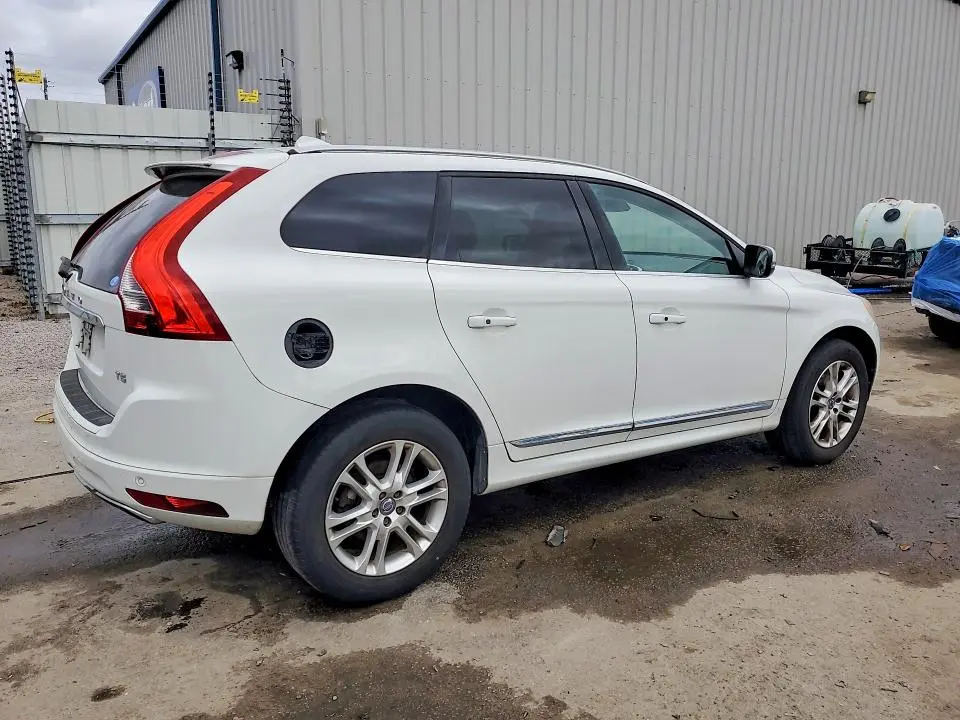 2016 VOLVO XC60 T5 PREMIER  