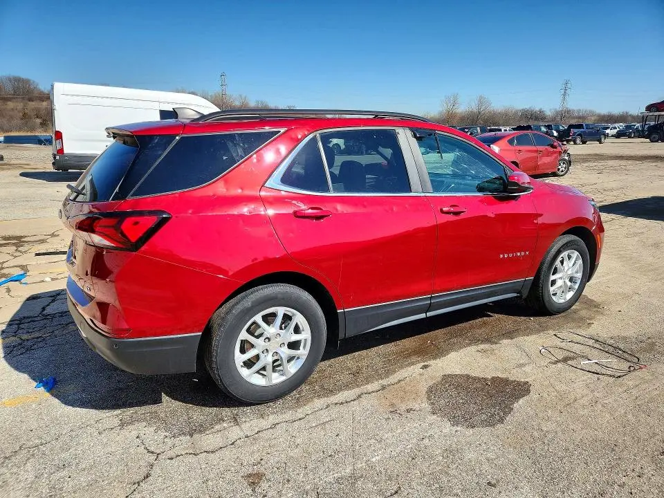 2022 CHEVROLET EQUINOX LT  