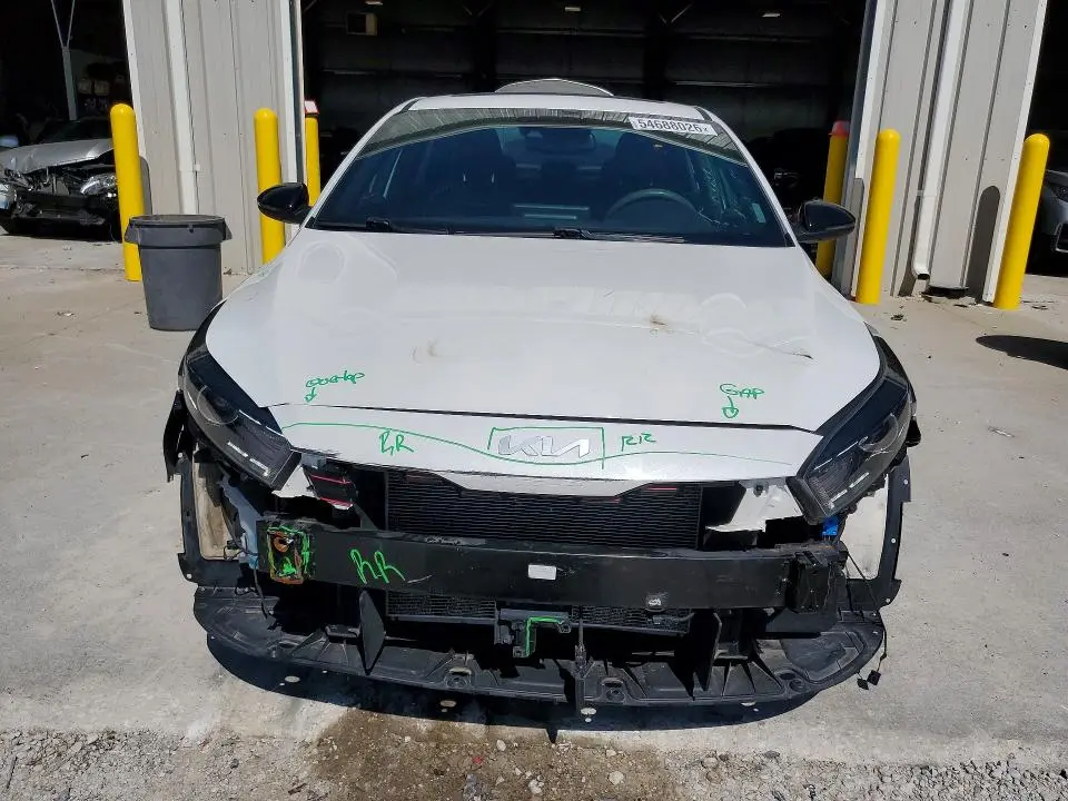 2023 KIA FORTE GT LINE  