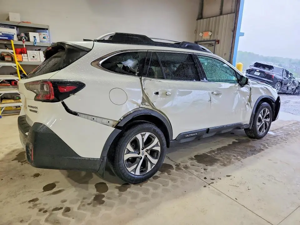 2022 SUBARU OUTBACK TOURING  