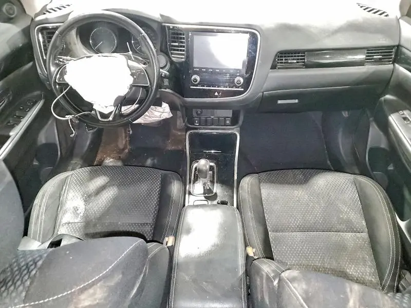 2020 MITSUBISHI OUTLANDER ES  