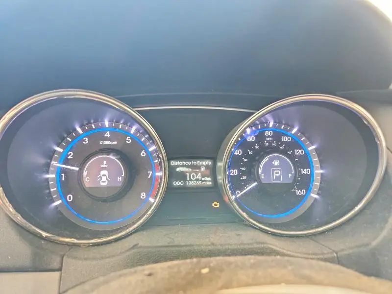 2012 HYUNDAI SONATA GLS  