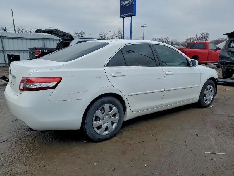 2011 TOYOTA CAMRY BASE  