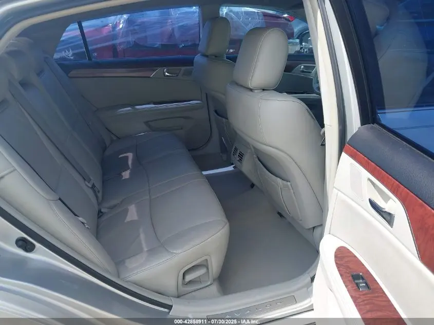 2011 TOYOTA AVALON  